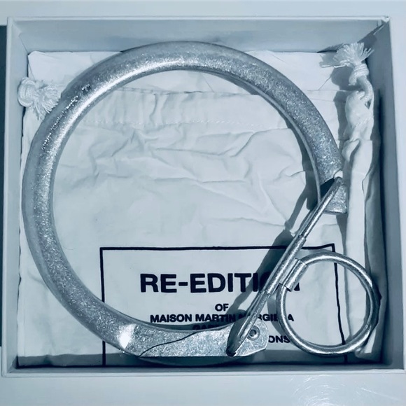 Maison Martin Margiela X H&M RARE Enlarged Key Ring Choker Necklace NIB NWOT - Picture 4 of 6